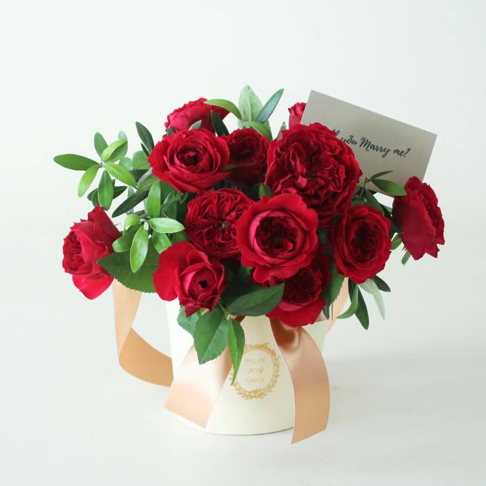 イングリッシュローズのアレンジ・レッド