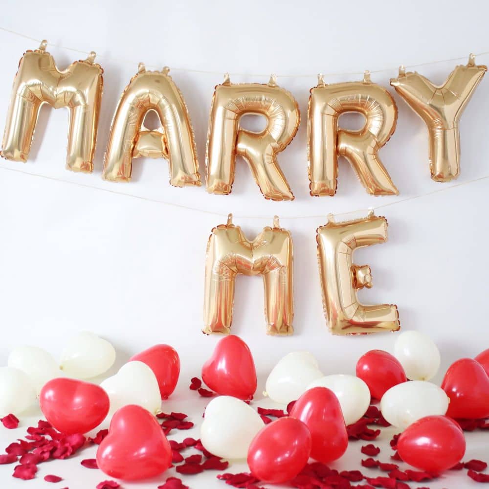 マリーミーとコーディネートバルーンレッド